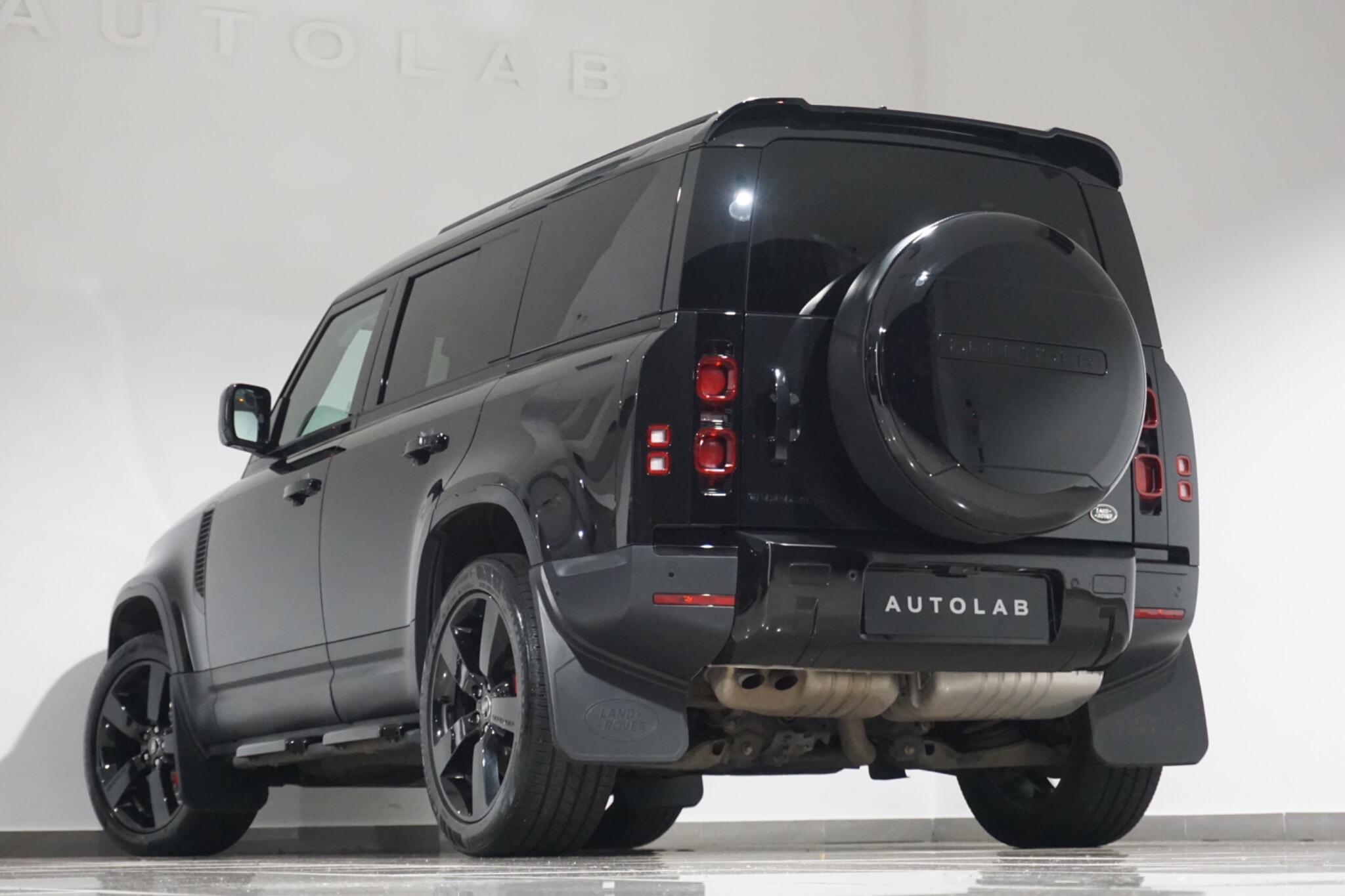 Land Rover Defender 110 3.0 D250 MHEV HSE Hard Top SUV 5dr Diesel Auto 4WD MWB Euro 6 (s/s) (250 ps)